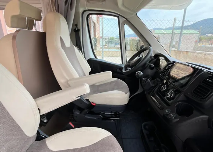 Autocaravanmadrid 엘에스피나르